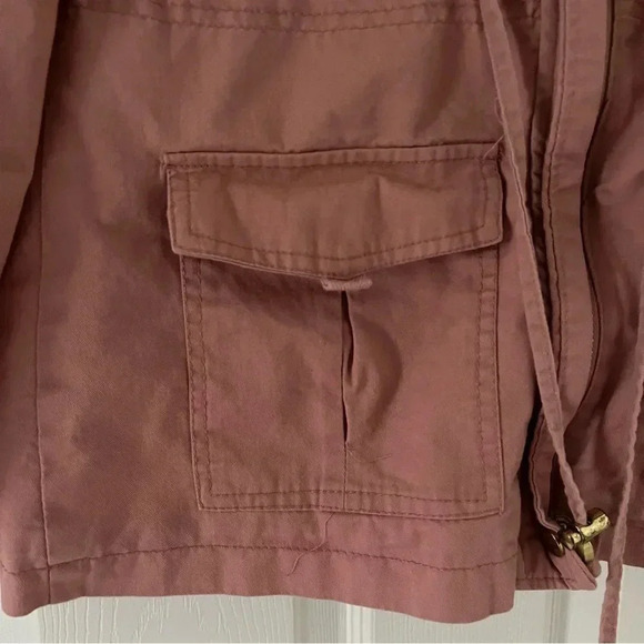 Pink Light Jacket with Zipper - Picture 4 of 10